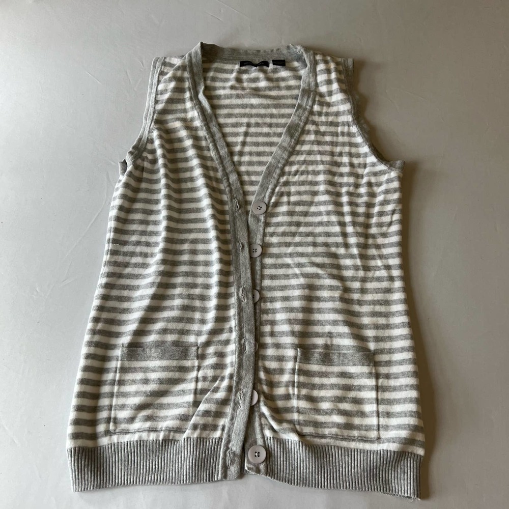 5/ $25 Jeanne Pierre White gray striped sweater vest cardigan L